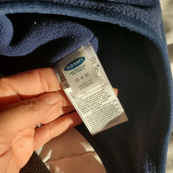 2  fleeced winter hats 0-6 M and 12M - Picture 3 of 5